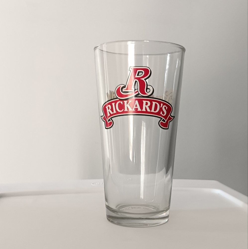 Rickard's Red Logo Drinking Glass Fox and Fiddle 16 Ounce Tumbler Barware